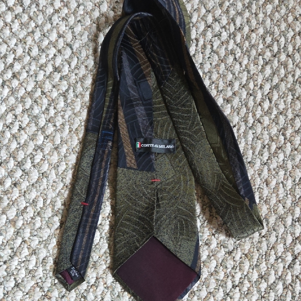 Stylish Olive and Navy Men's Tie - Picture 3 of 4